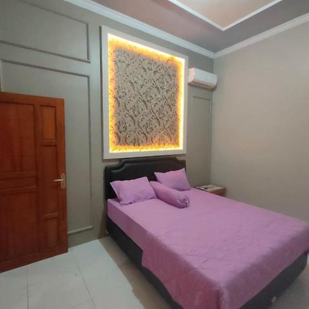 Cahaya Homestay Magelang Esterno foto