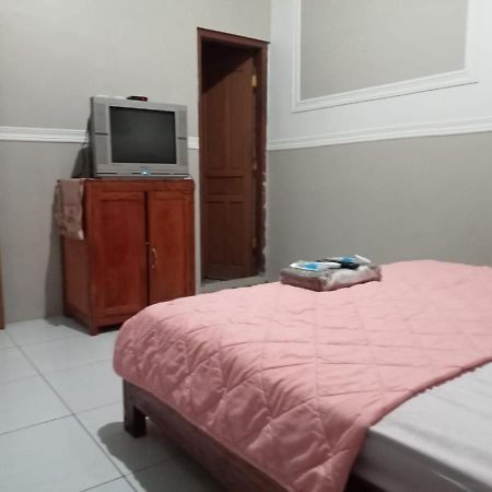 Cahaya Homestay Magelang Esterno foto