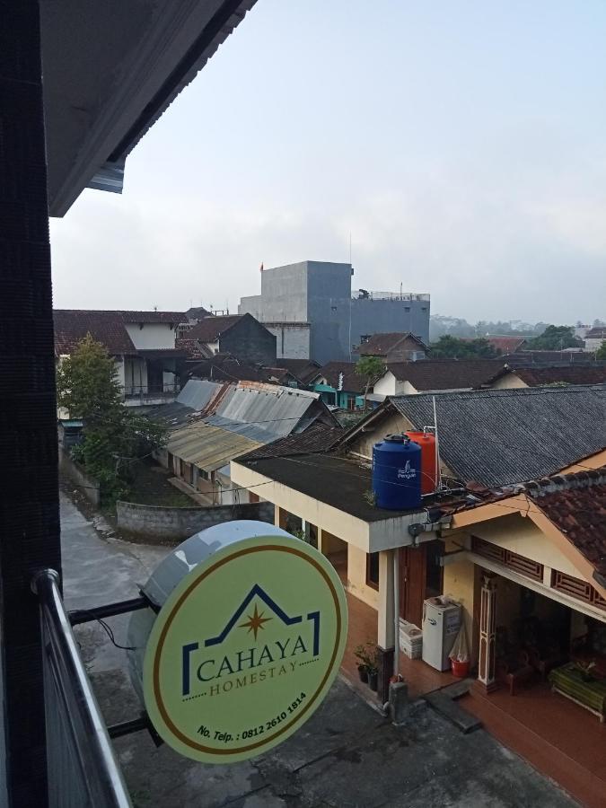 Cahaya Homestay Magelang Esterno foto