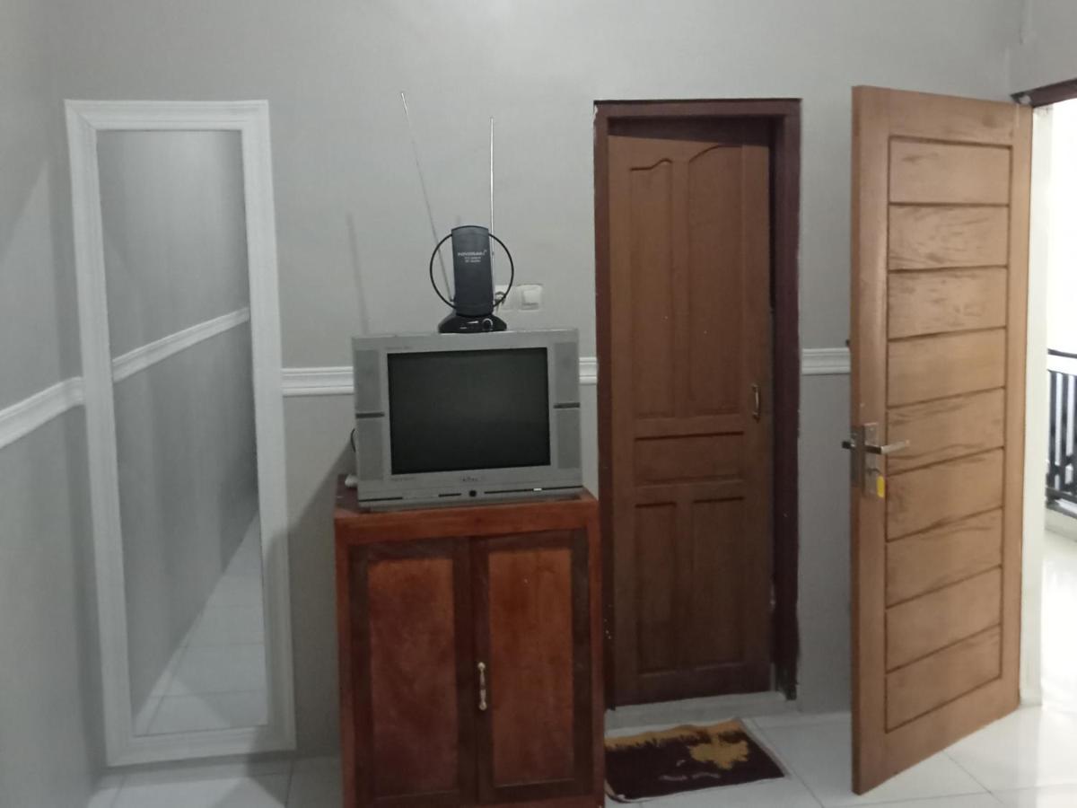 Cahaya Homestay Magelang Esterno foto