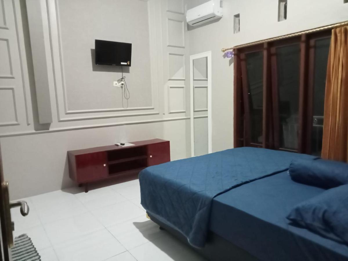 Cahaya Homestay Magelang Esterno foto
