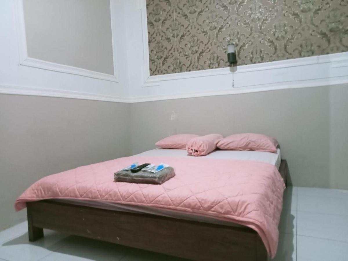 Cahaya Homestay Magelang Esterno foto